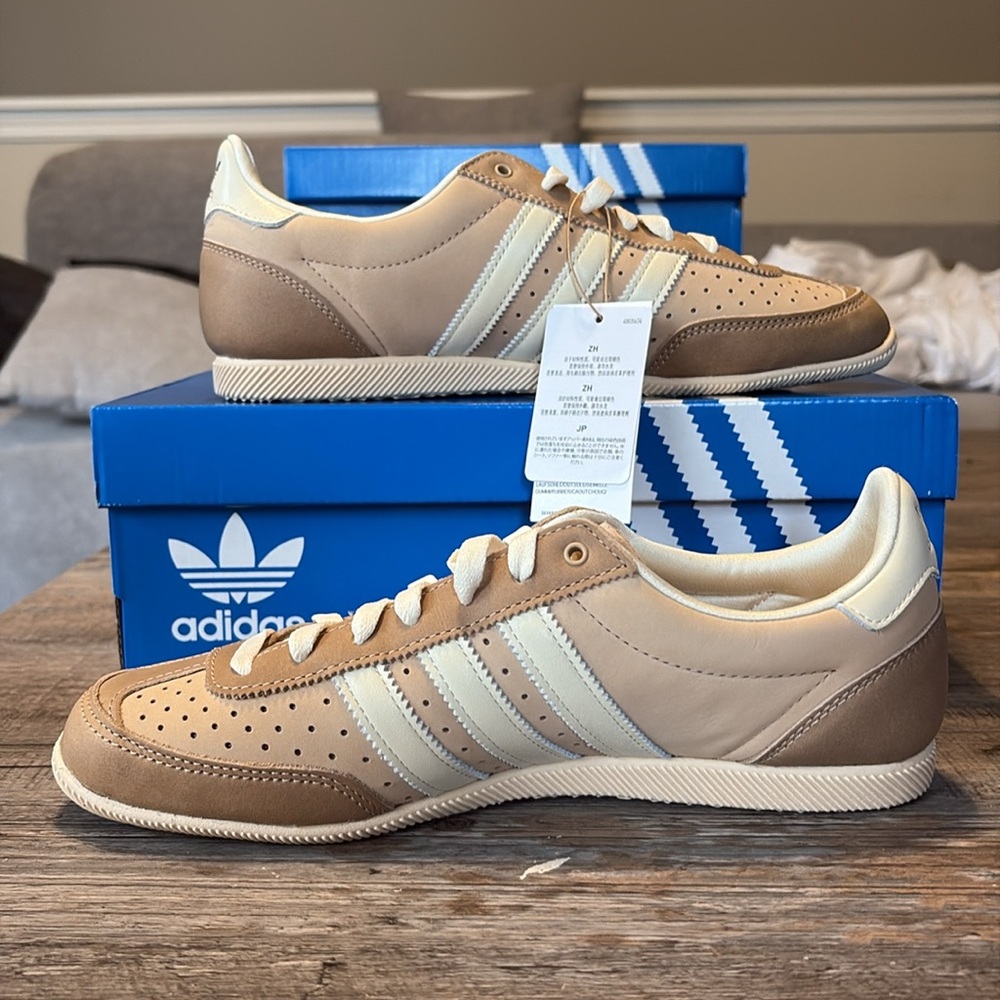 Adidas JAPAN Collection Women's Sneakers - SOLD OUT - Picture 5 of 9